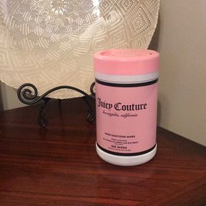 Juicy Couture Sanitizing Wipes
